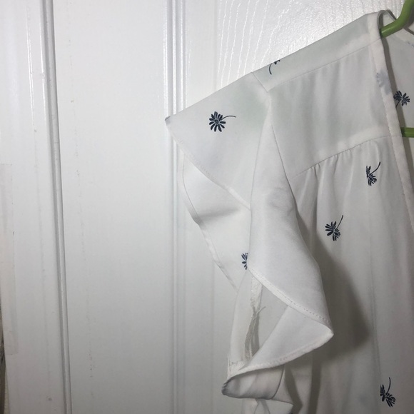 Cropped low cut cropped blouse - Picture 3 of 4